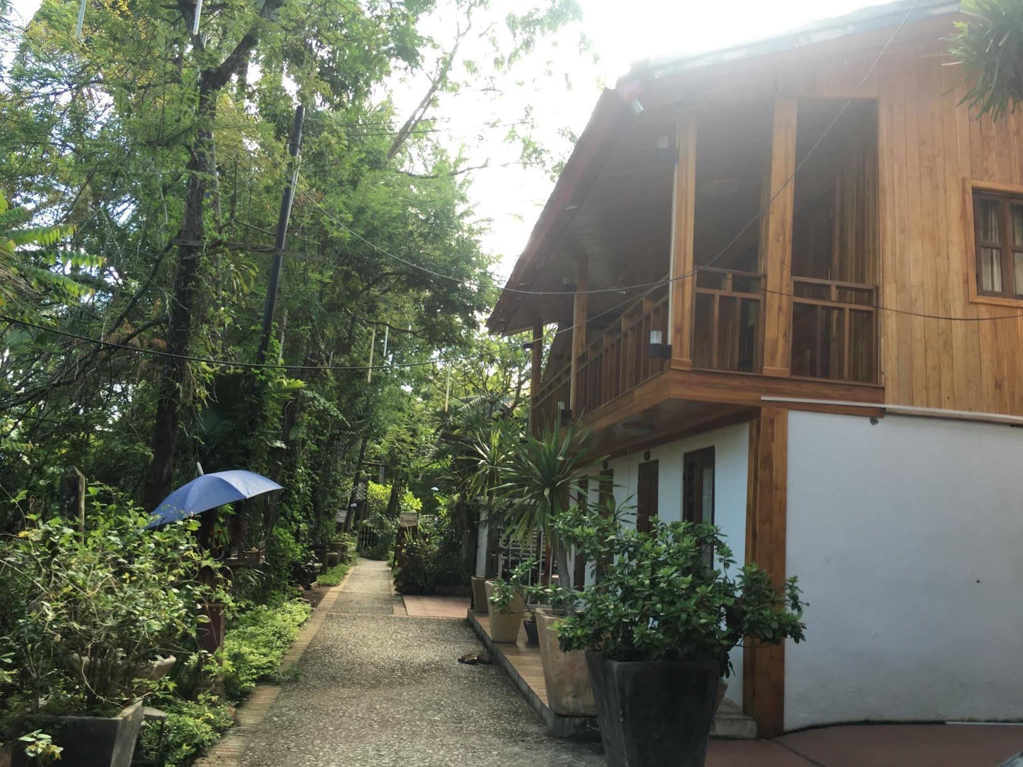 Luang Prabang Oasis Hotel מראה חיצוני תמונה