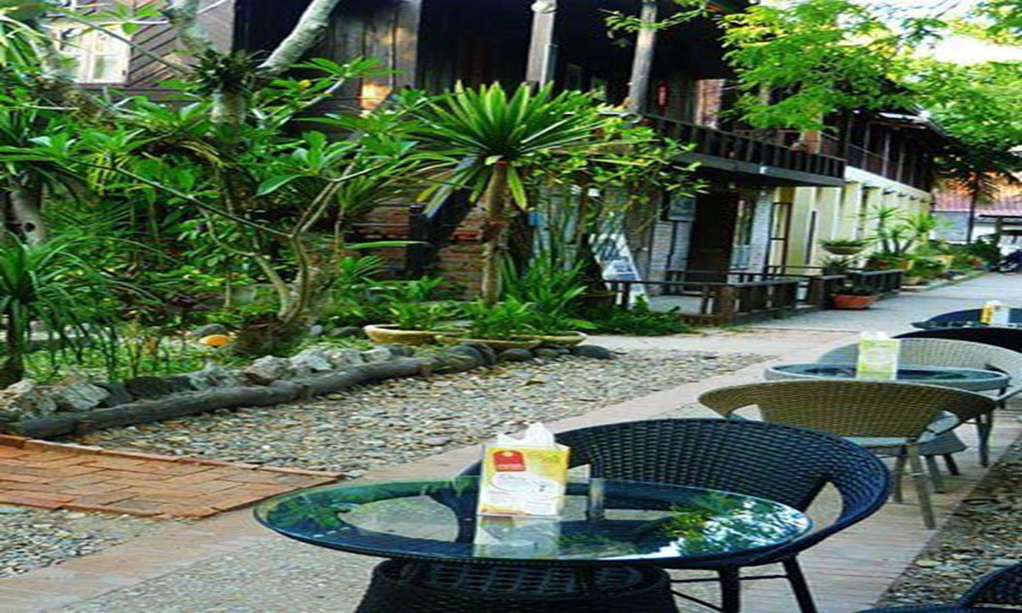 Luang Prabang Oasis Hotel מראה חיצוני תמונה